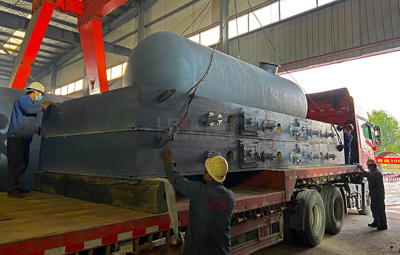 廢輪胎橡膠煉油設(shè)備一套配置下來(lái)需要多少錢(qián)？